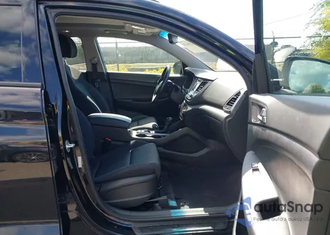 2017 Hyundai Tucson Value from USA, damaged, VIN KM8J3CA2XHU565451